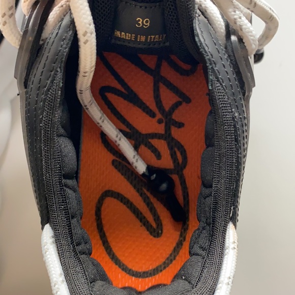 Versace Sneakers - Picture 4 of 5